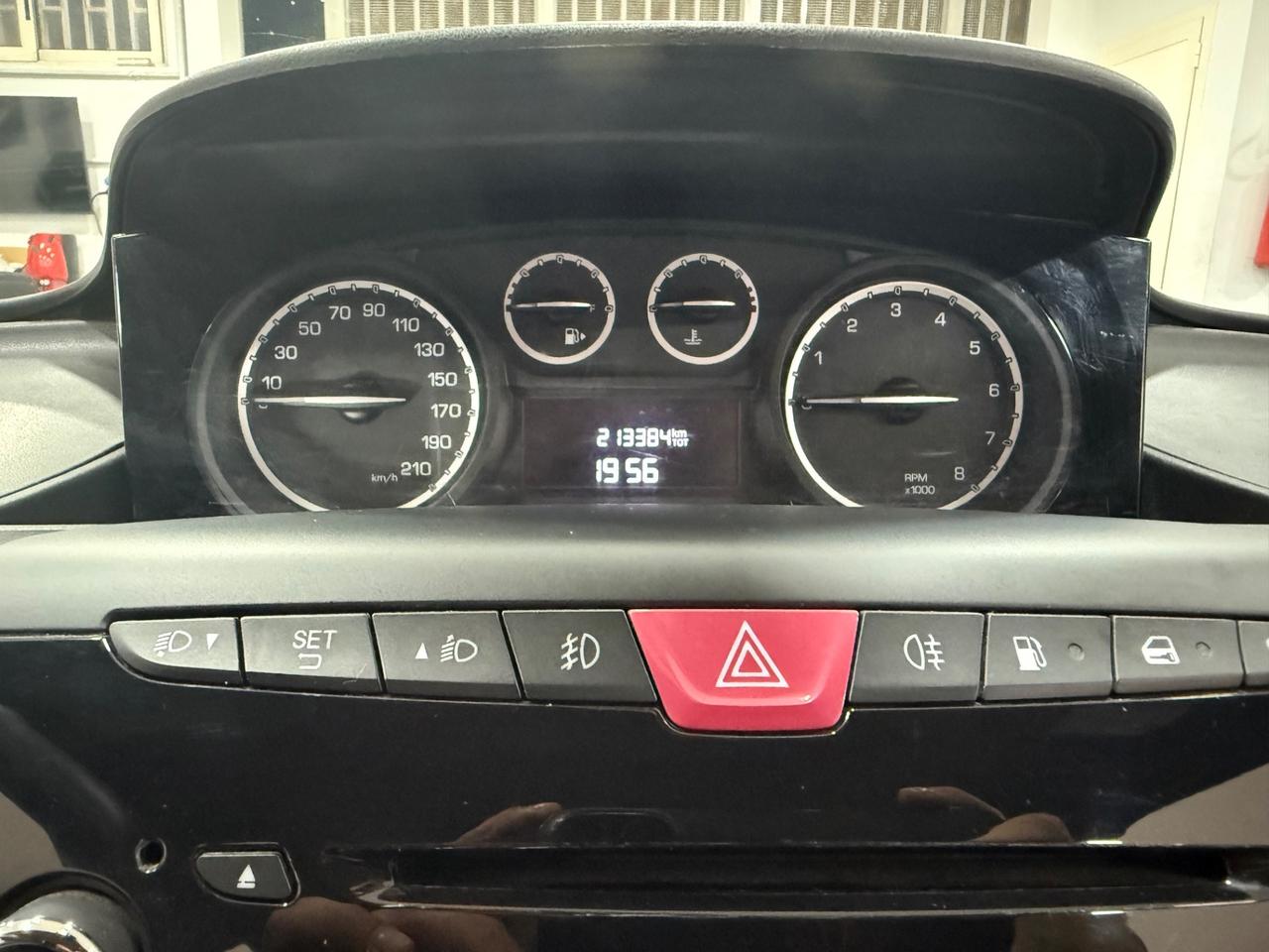 Lancia Ypsilon ecochic gold 2014