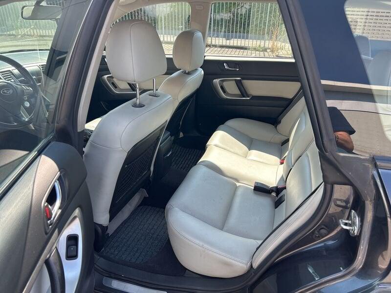 Subaru Outback Outback 2.5i 16V AT AS CON GPL