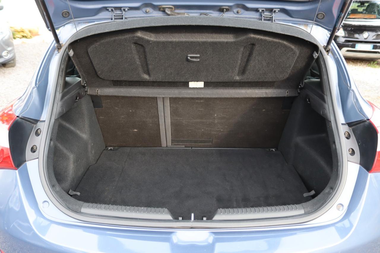 Hyundai i30 1.6 CRDi 5p. Comfort A/T