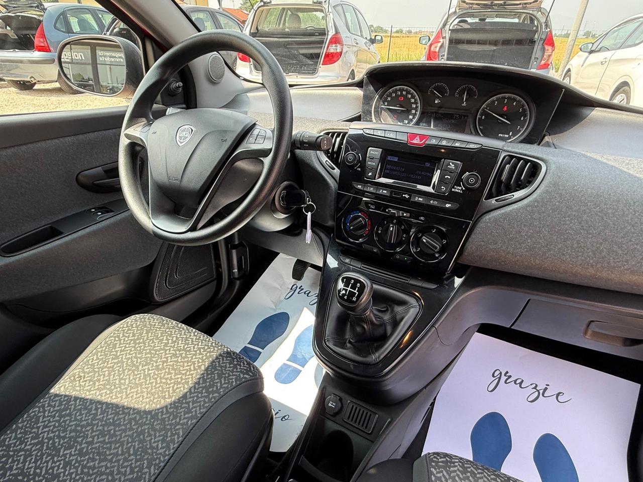 Lancia Ypsilon 1.2 69 CV 5 porte S&S Gold