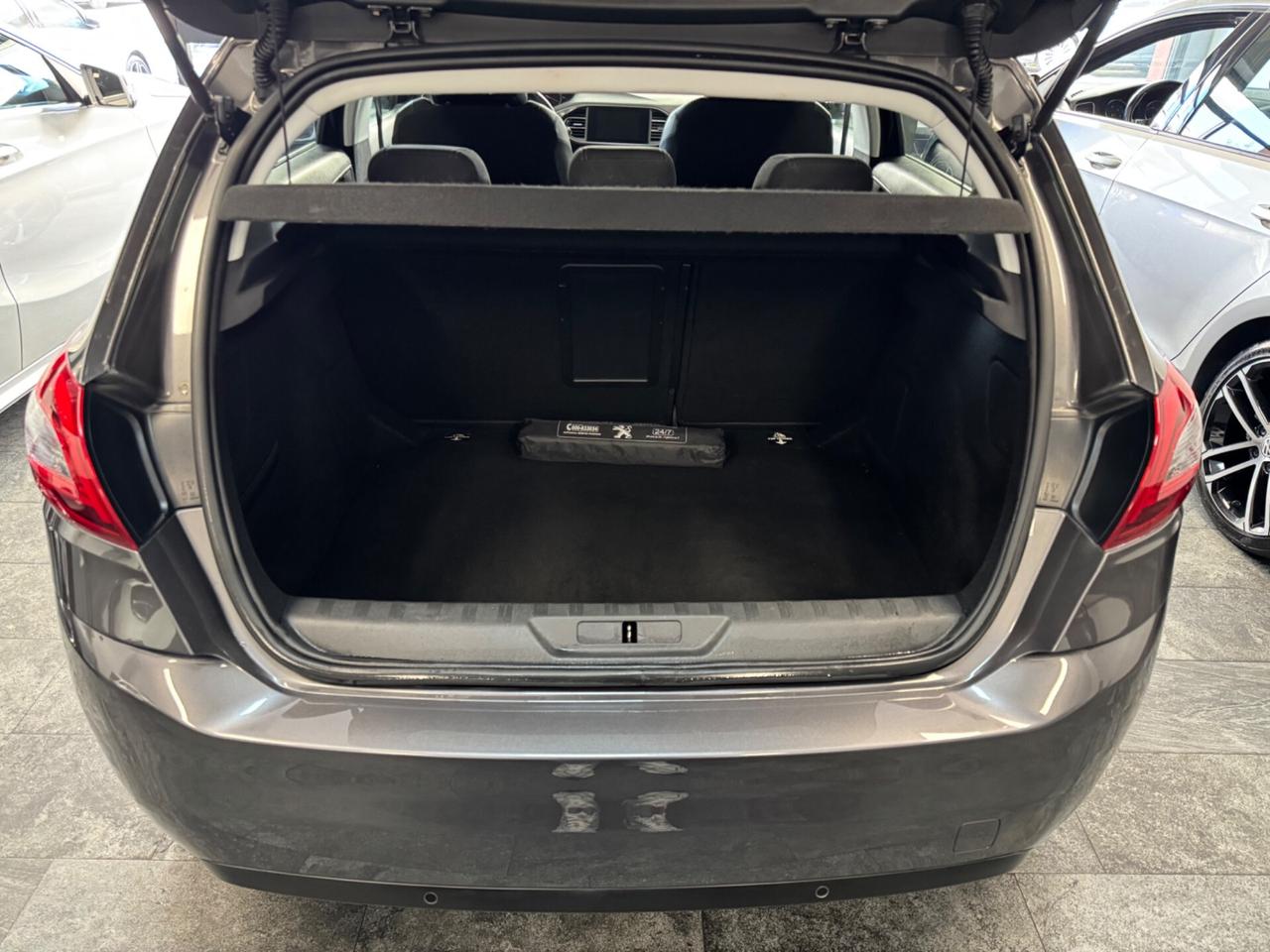 Peugeot 308 1.5 BlueHDi 130 S&S Allure