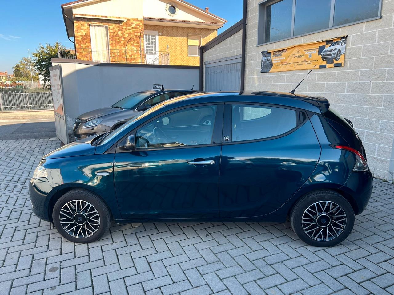 Lancia Ypsilon 1.2 69 CV 5 porte 30th Anniversary