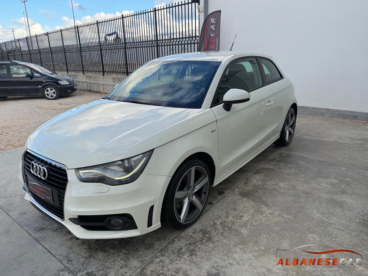Audi A1 1.6 TDI 105 CV S-Line
