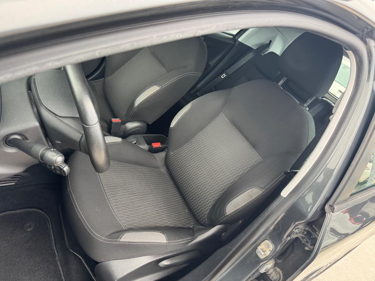 Peugeot 208 PureTech 82 3 porte Allure