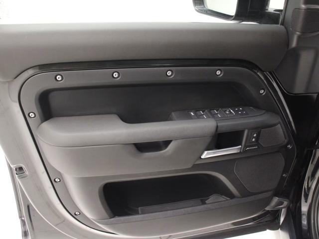 LAND ROVER Defender 110 300 CV AWD X-Dynamic SE Pano Gancio 7 Posti