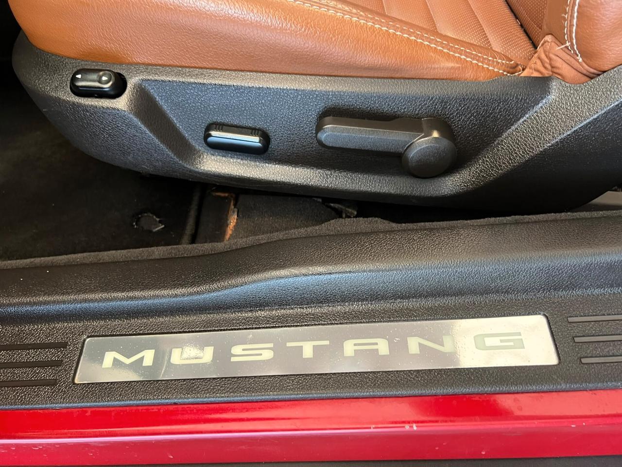 Ford Mustang V6 4.0 CONVERTIBLE