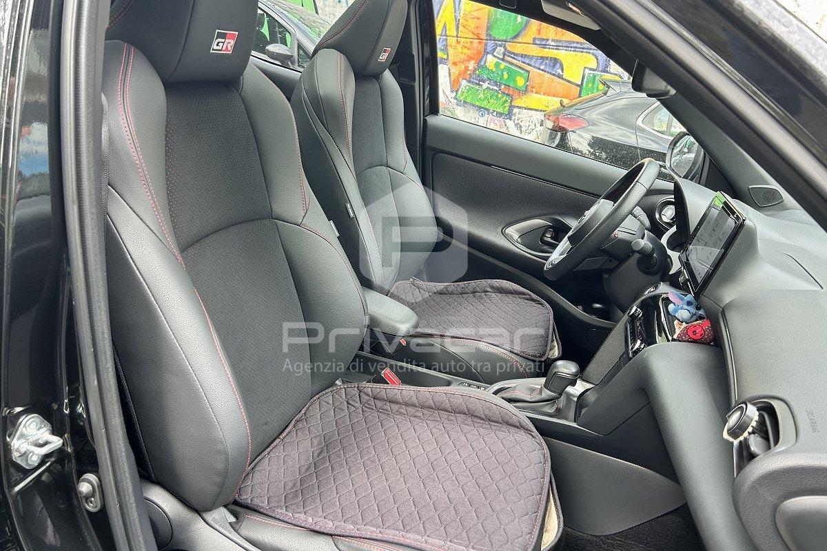 TOYOTA Yaris Cross 1.5 Hybrid 5p. E-CVT GR SPORT Black Sky