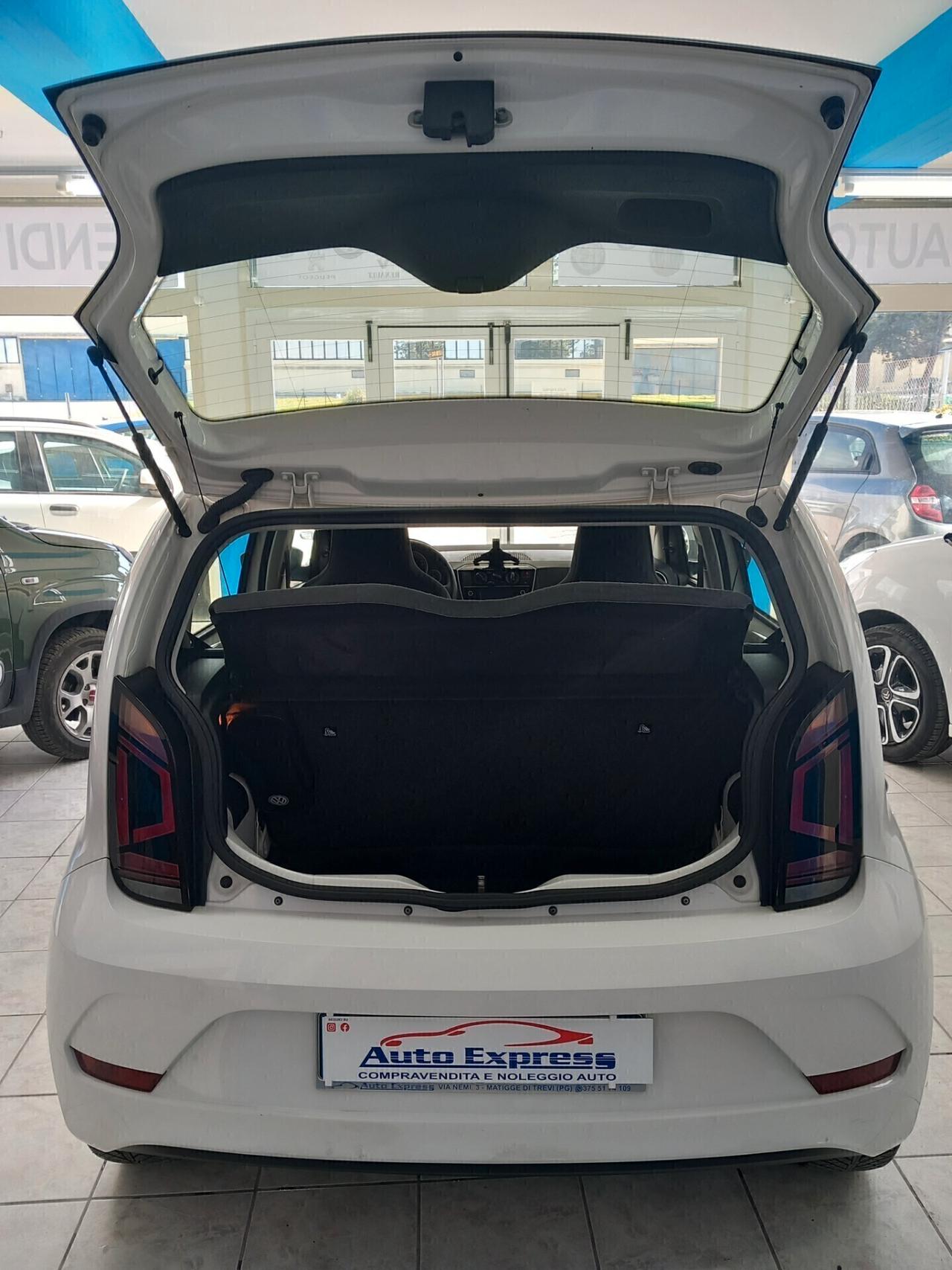 Volkswagen Up anno 2018 1.0 benzina metano 78 mila km