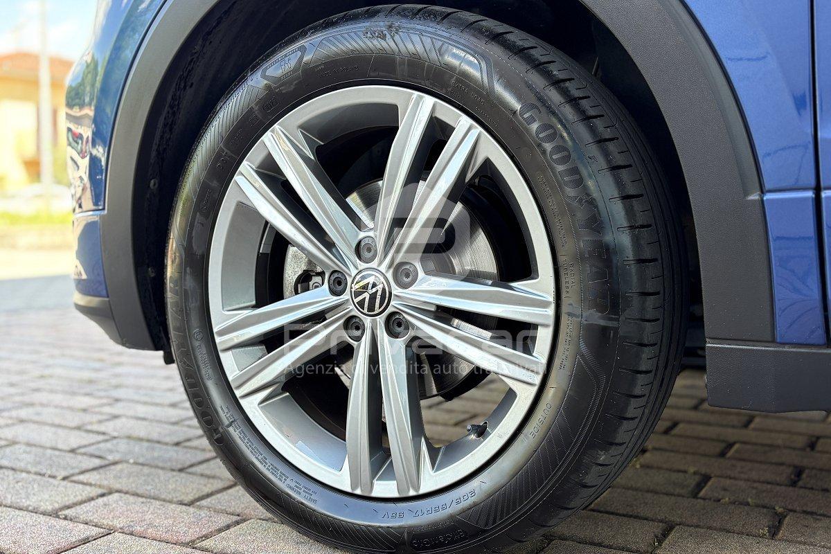 VOLKSWAGEN T-Cross 1.0 TSI 110 CV DSG Sport