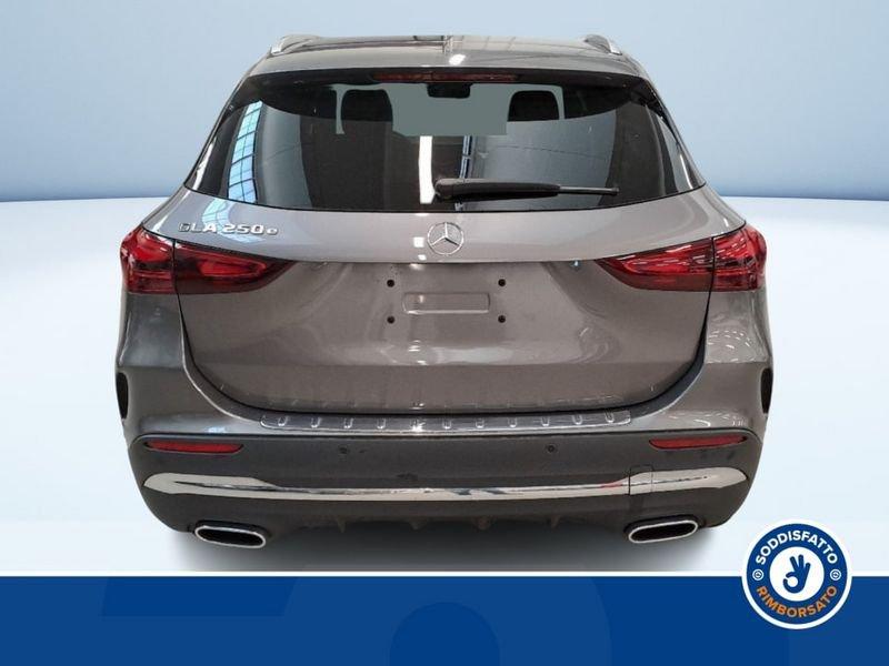 Mercedes-Benz GLA 250 E PLUG-IN HYBRID AUTOMATIC AMG line ADVANCED PLUS