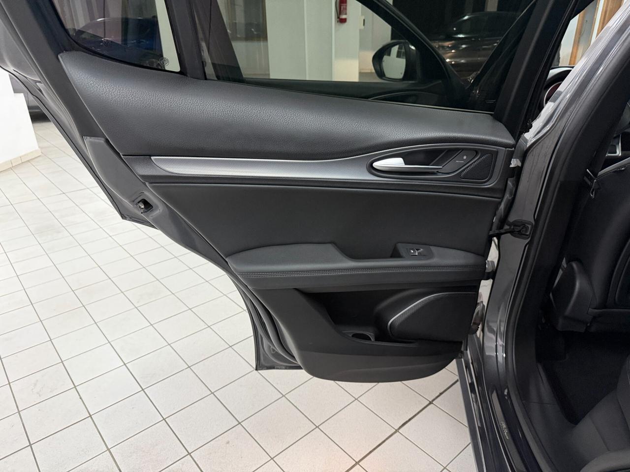 Alfa Romeo Stelvio 2.2 TD 210 CV VELOCE AT8 Q4 KIT DISTRIBUZIONE ESEGUITO UNICO PROPRIETARIO PERFETTA TAGLIANDATA
