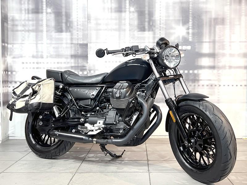 Moto Guzzi V9 Bobber