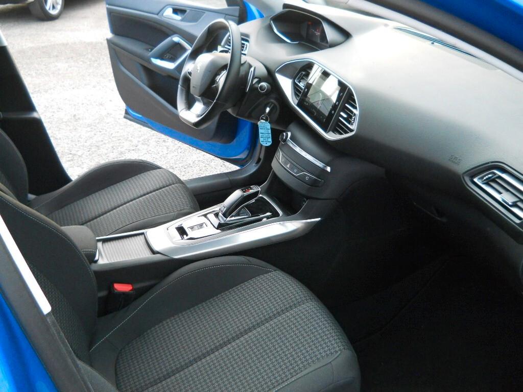 Peugeot 308 BlueHDi 130 S&S SW Business