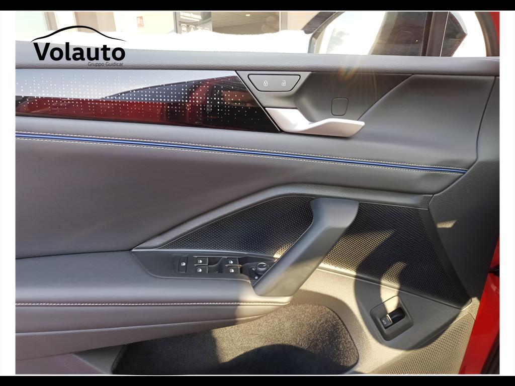 VOLKSWAGEN Tiguan III 2024 - Tiguan 2.0 tdi R-Line 4motion 193cv dsg