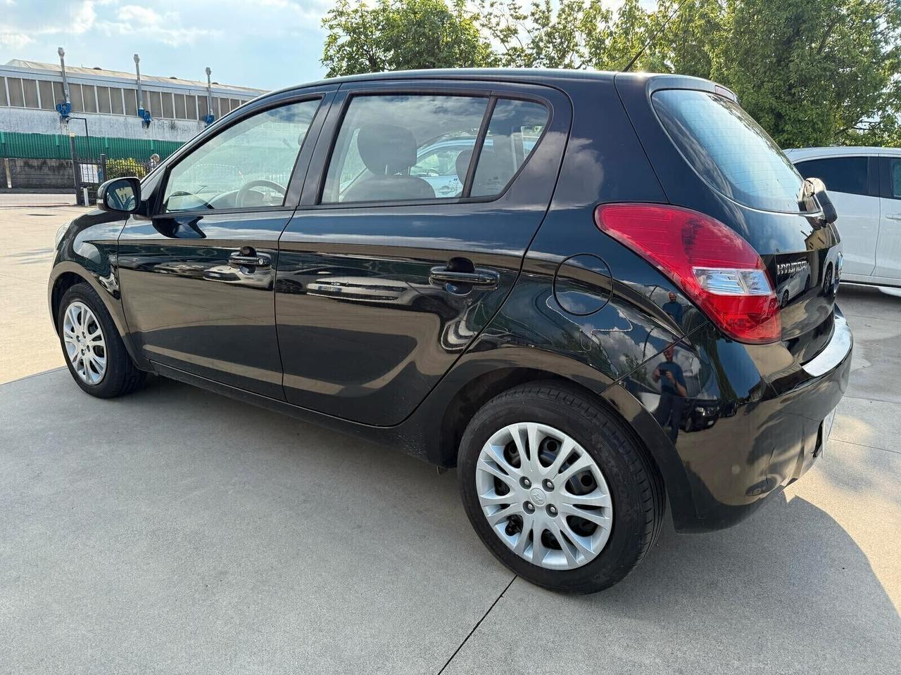 Hyundai i20 1.2 5p. neo-patentati