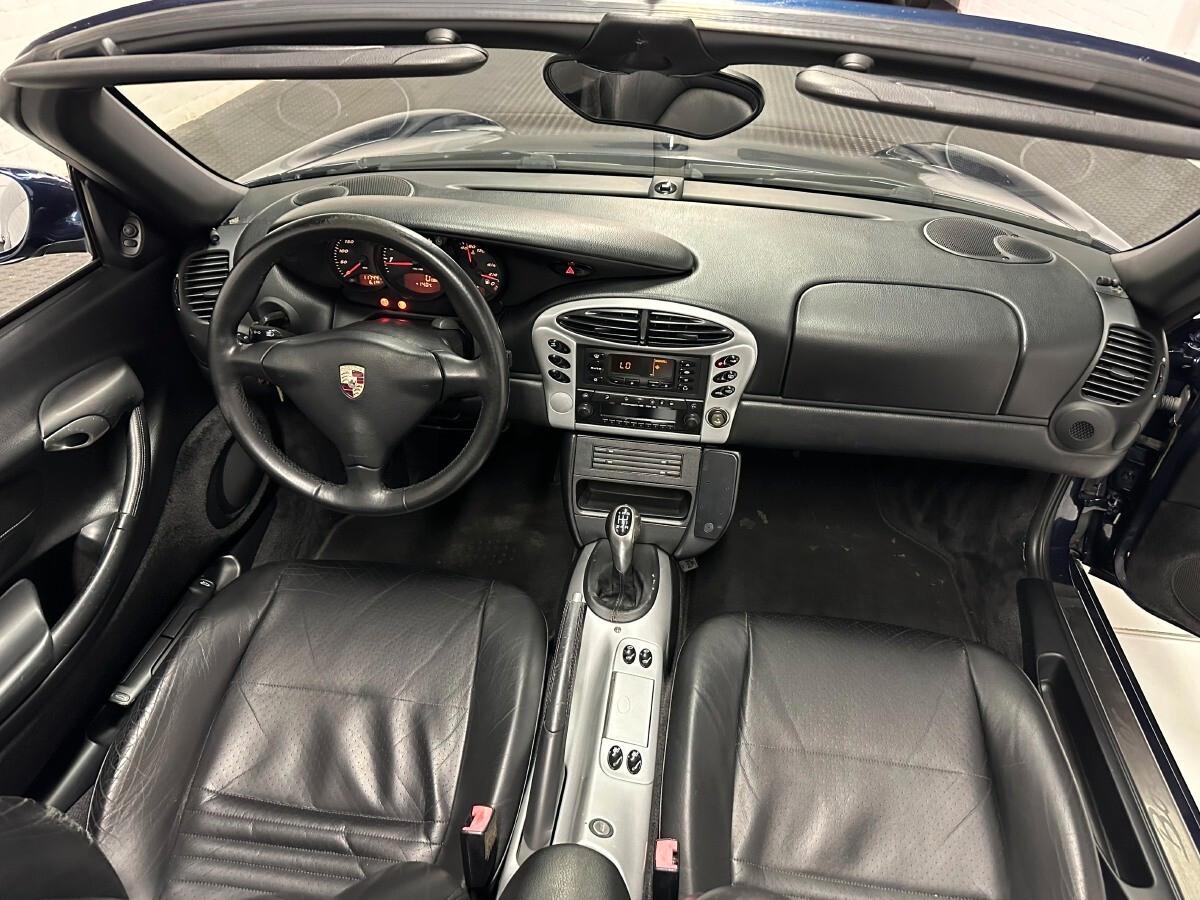 Porsche Boxster 2700 cc