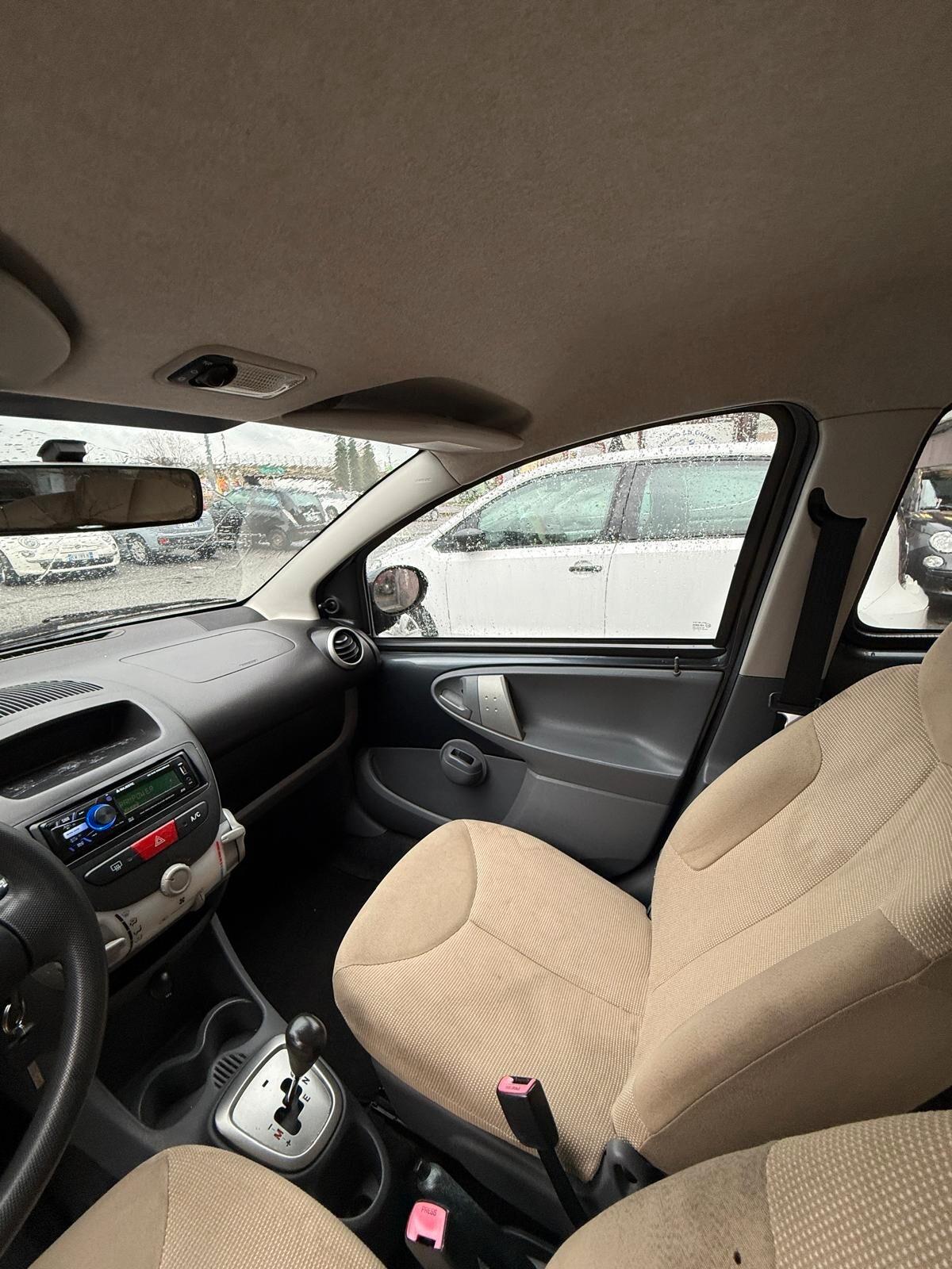 Peugeot 107 1.0 68CV 5p. Plaisir 2Tronic