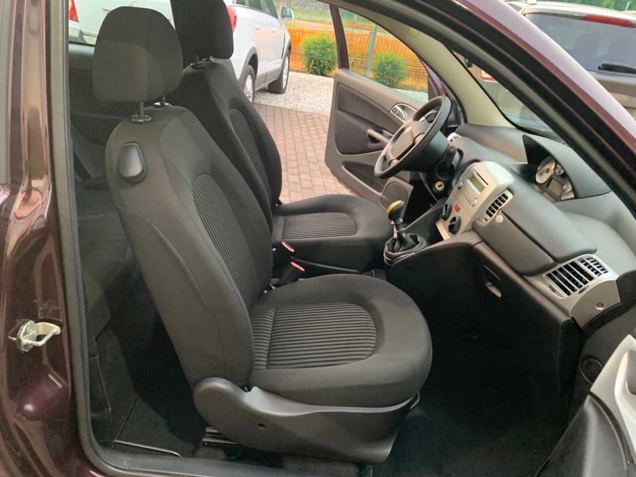 Lancia Ypsilon 1.2 Platino