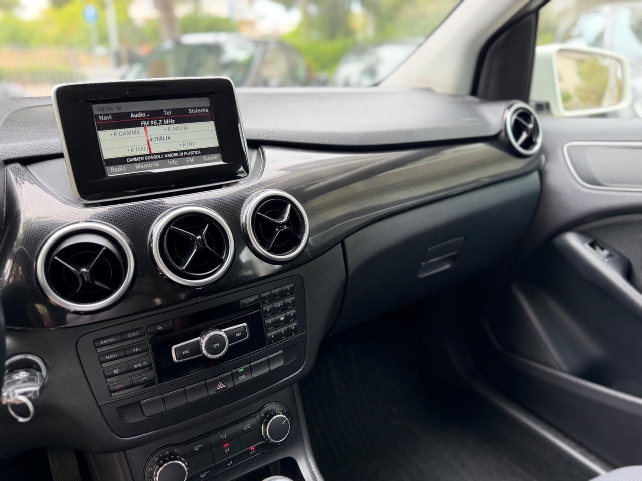 Mercedes-benz B 200 NGD Executive Gancio Traino