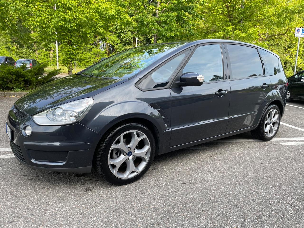 Ford S-Max 2.0 TDCi 140CV 6tr. Titanium DPF* 7 Posti *