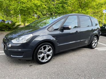 Ford S-Max 2.0 TDCi 140CV 6tr. Titanium DPF* 7 Posti *