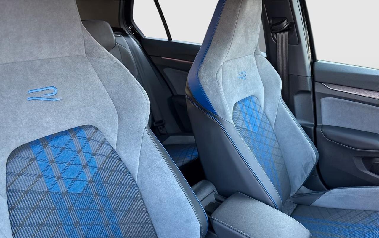 Volkswagen Golf R TSI DSG 4Motion R/PROMO FINANZIAMENTO/DRIFT MODE/MATRIX/R19/