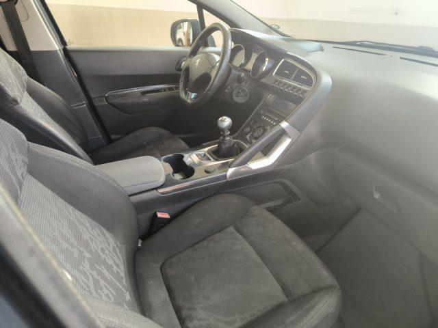 PEUGEOT 3008 1.6 HDi 112CV Tecno