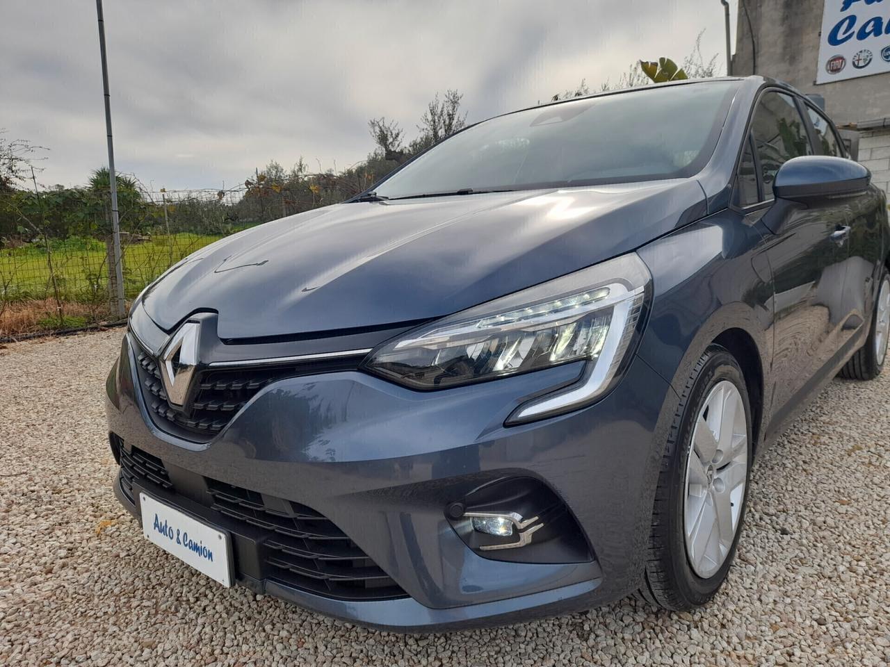 Renault Clio TCe 90 CV ok neopatentati anno 2022