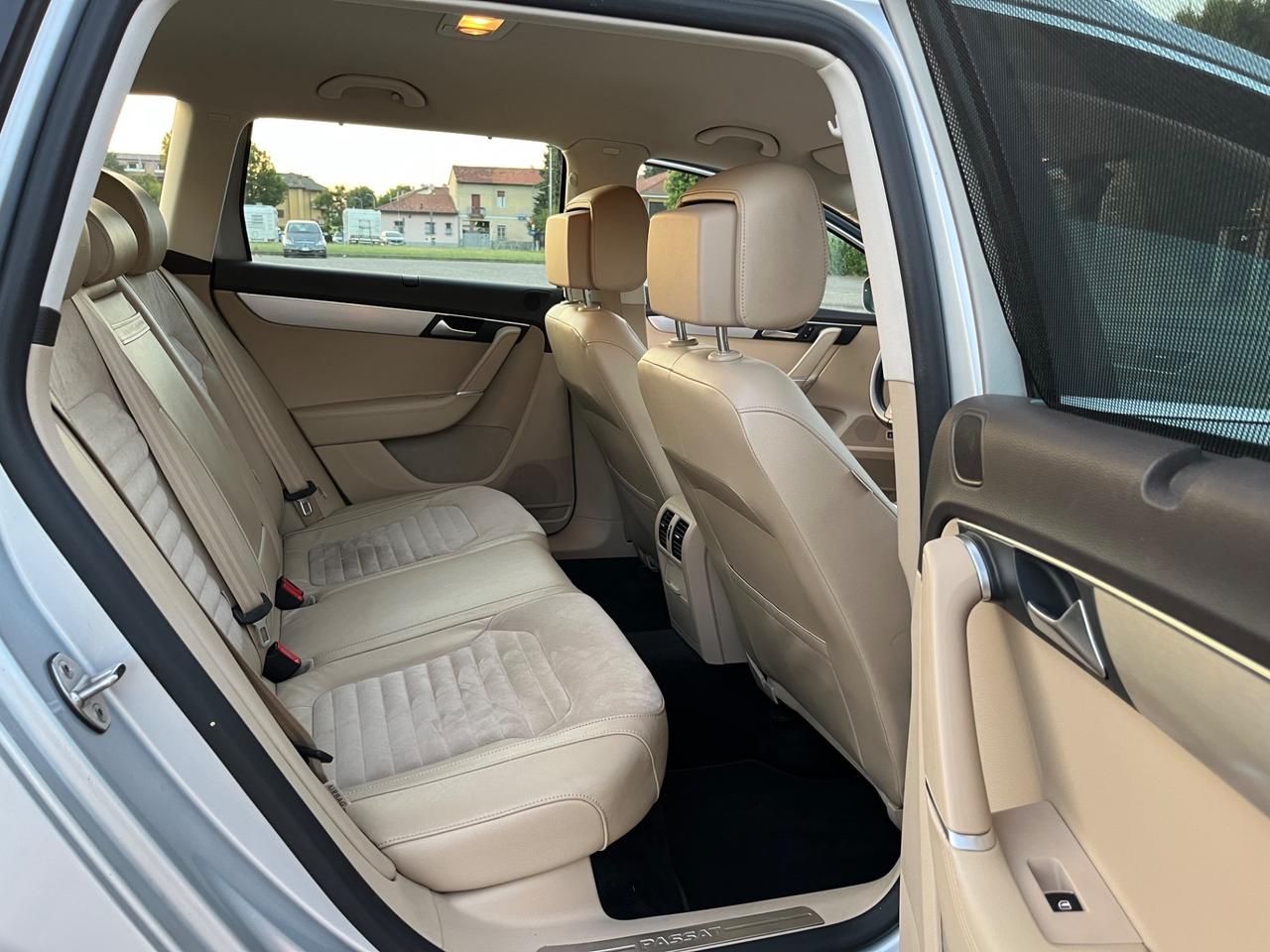 Volkswagen Passat 2.0 TDI DSG Highline - 140 CV