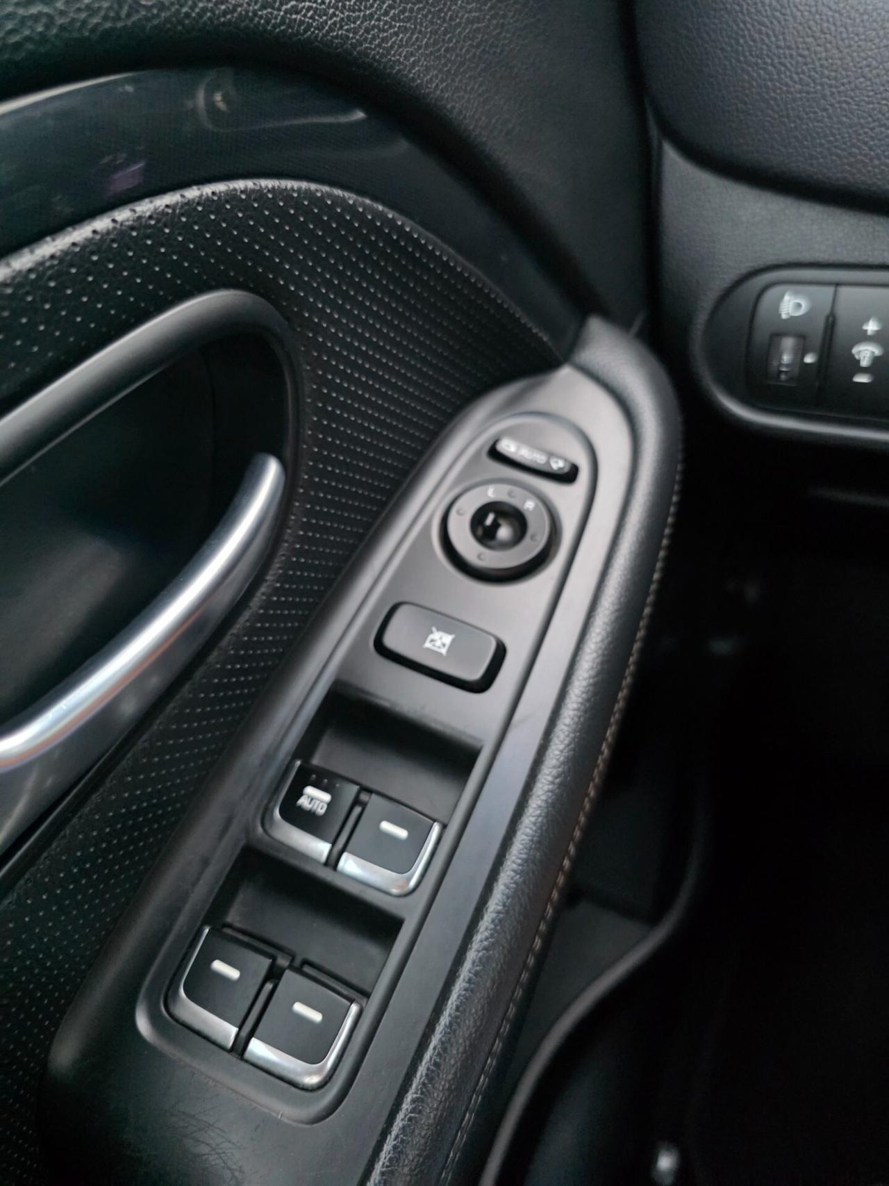 Kia Carens 1.7D catena perfetta e garantita 12M