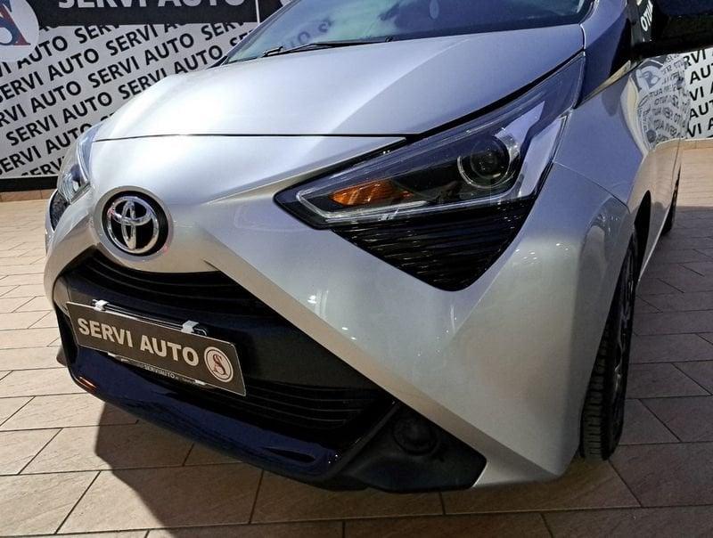 Toyota Aygo Aygo Connect 1.0 VVT-i 72 CV 5 porte x-play