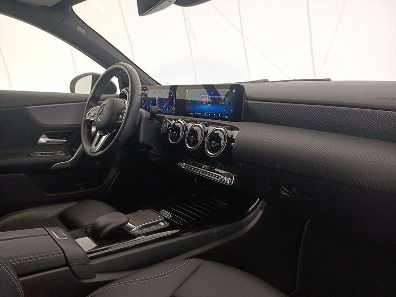 Mercedes-Benz Classe A - W177 2018 A 200 d Sport Night edition auto