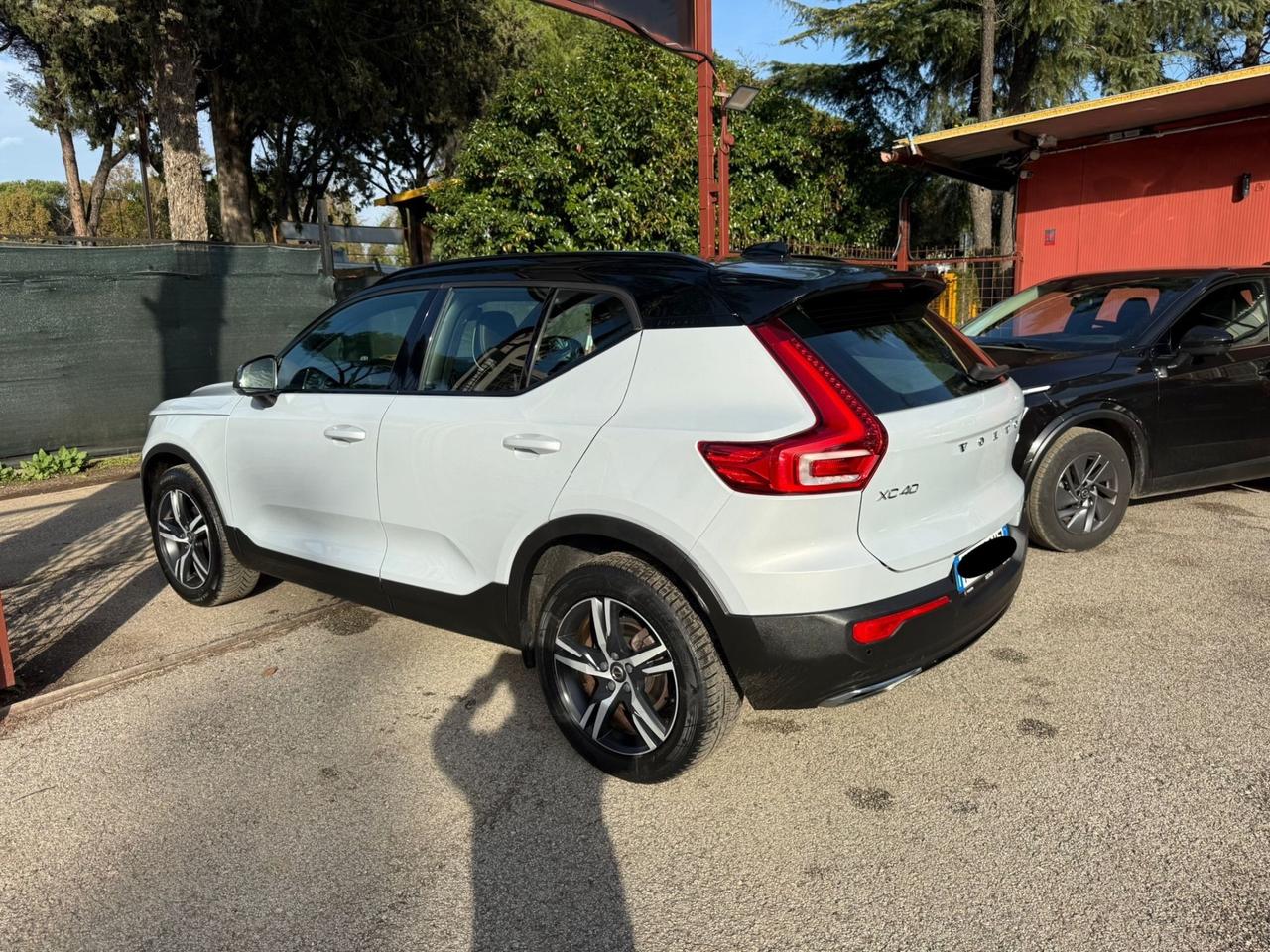 Volvo XC40 T3 Geartronic R-design LED KAMERA FULL *PROMO*