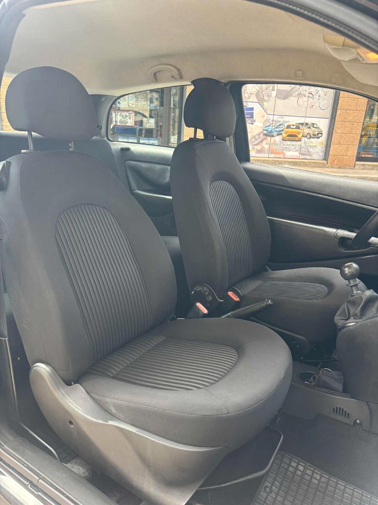 Lancia Ypsilon 1.4 Argento Ecochic GPL