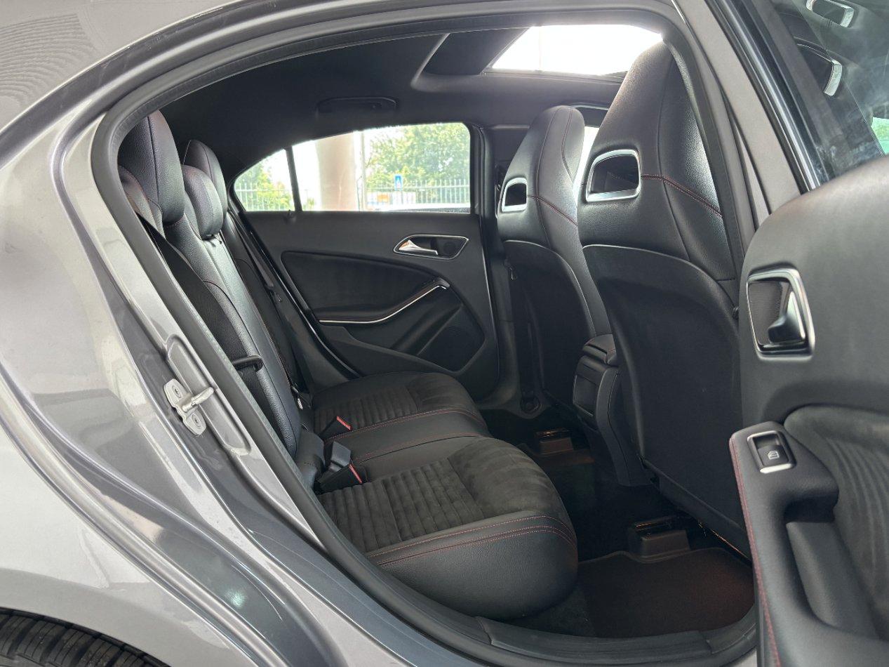 Mercedes A 180 d Aut. Premium AMG Tetto Apribile Night Pack