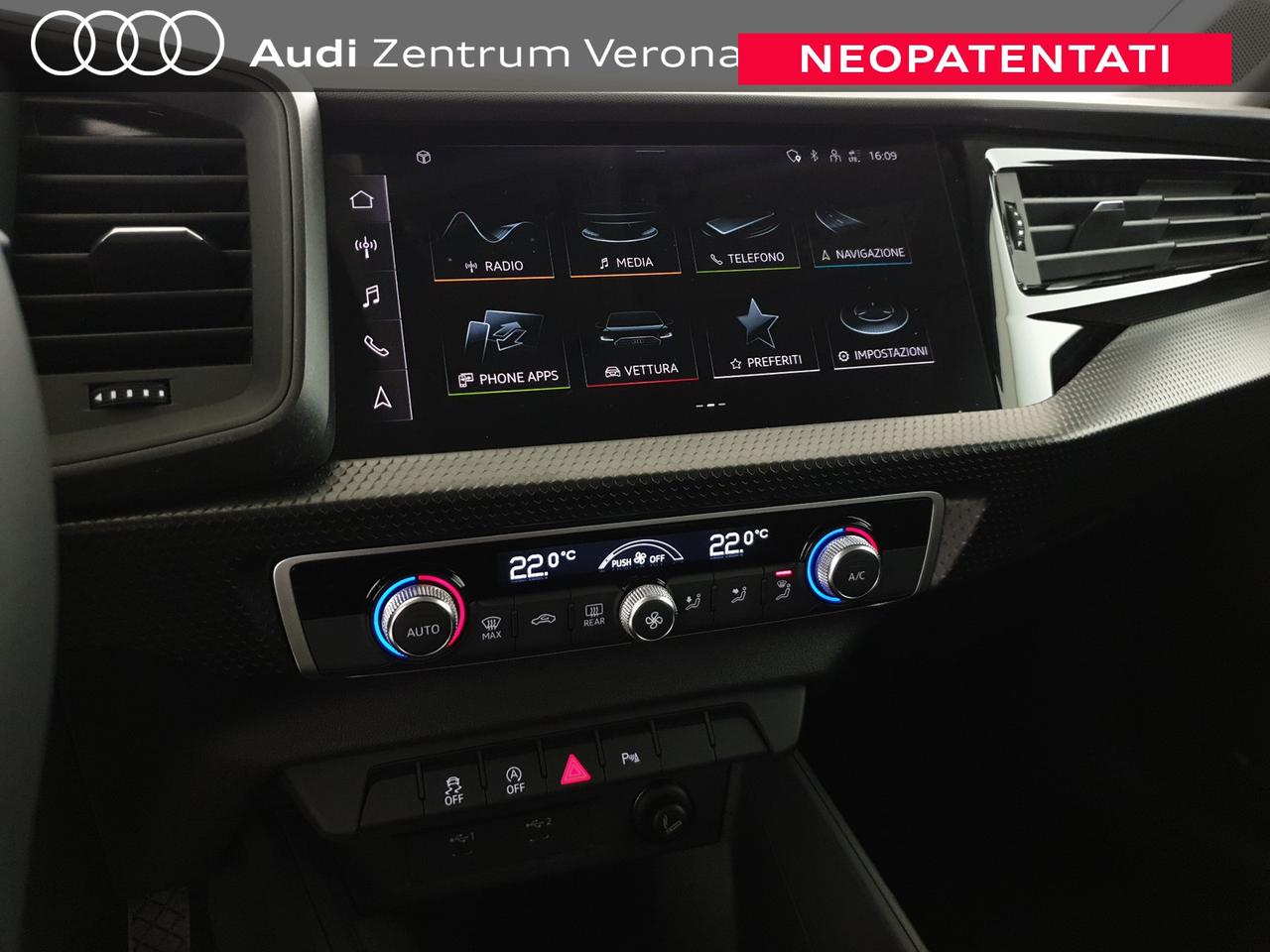 Allstreet 30TFSI 116CV S tronic Identity Contrast