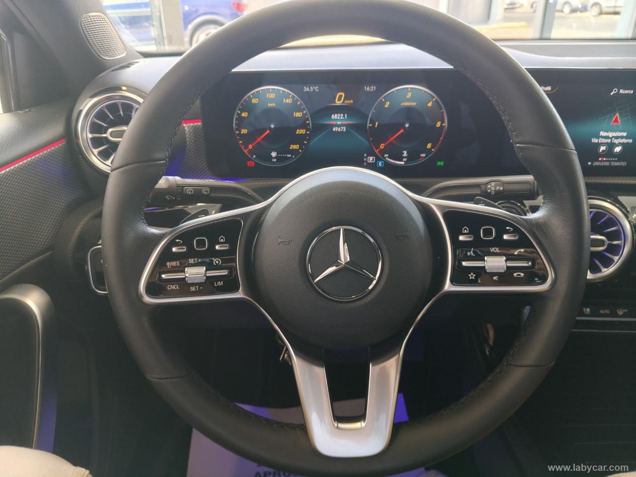 MERCEDES-BENZ A 200 d Automatic Sport