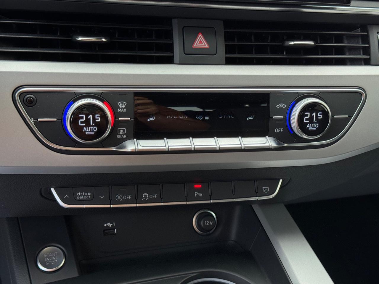 Audi A4 30 TDI 2.0 136cv S-Tronic 2023