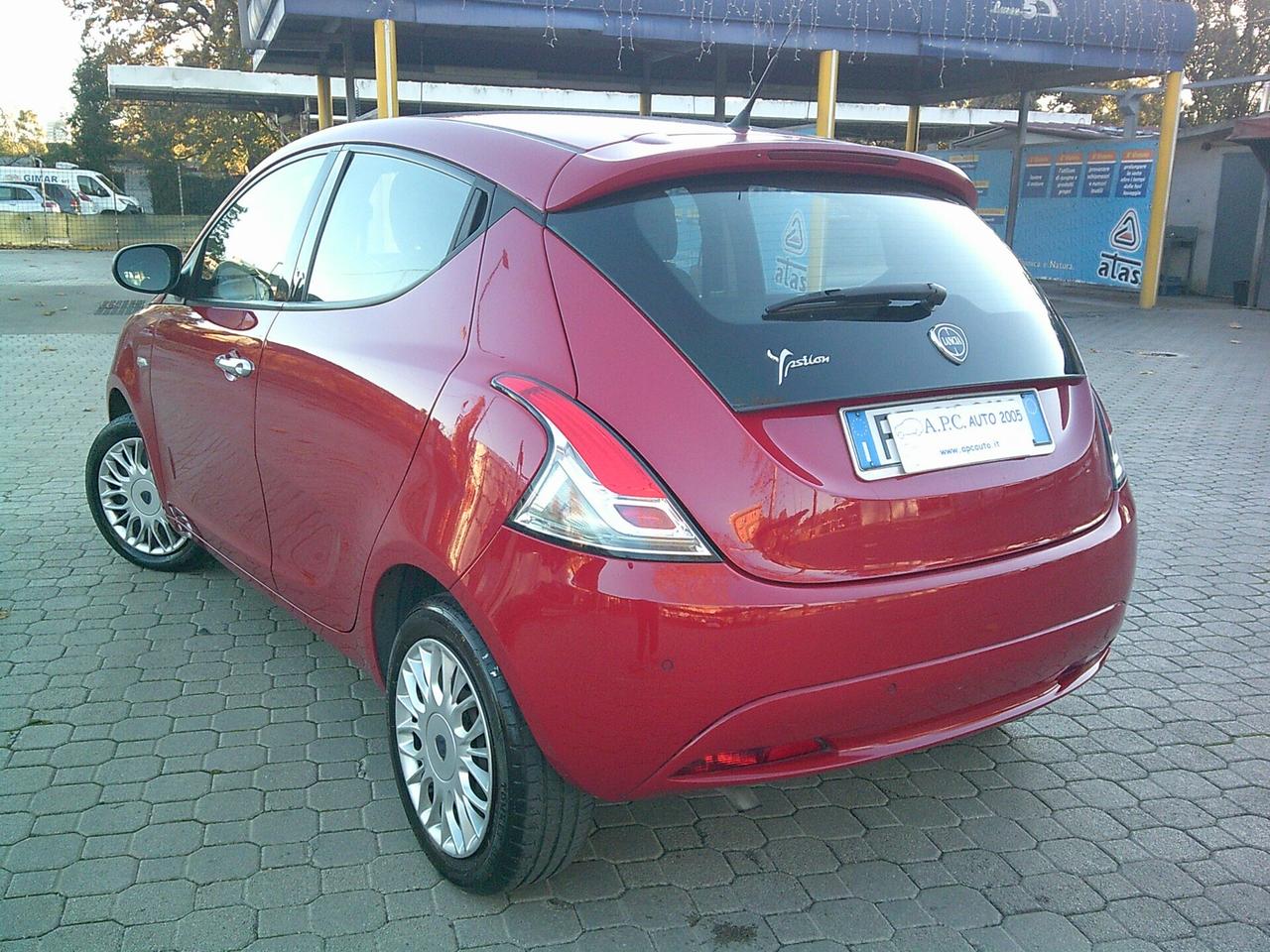 Lancia Ypsilon 1.2 69 CV 5 porte Silver