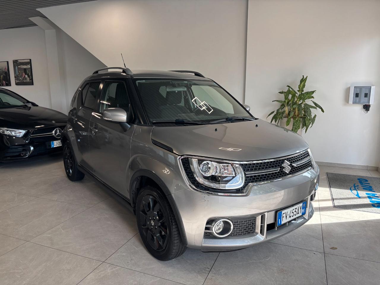 Suzuki Ignis 1.2 Hybrid Top