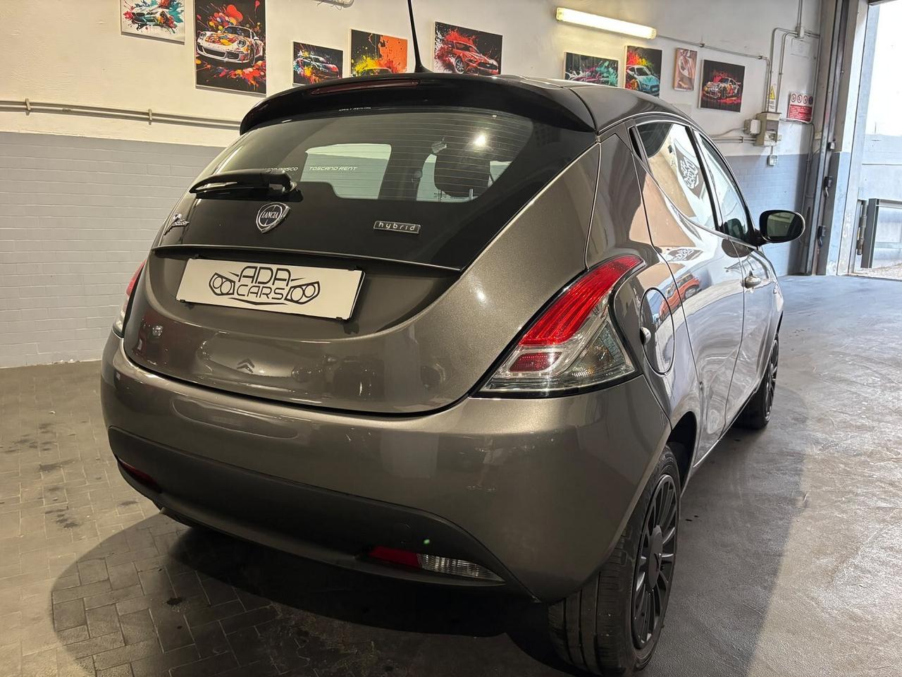 Lancia Ypsilon 1.0 HYBRID