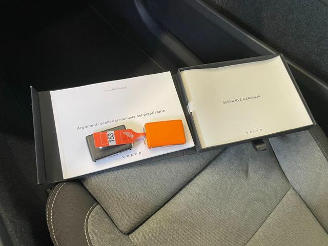 VOLVO XC40 1.5 T4 RECHARGE PLUG-IN HYBRID AUTOMATICO