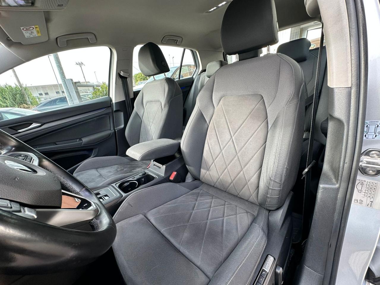 Volkswagen Golf 1.5 TGI DSG Style