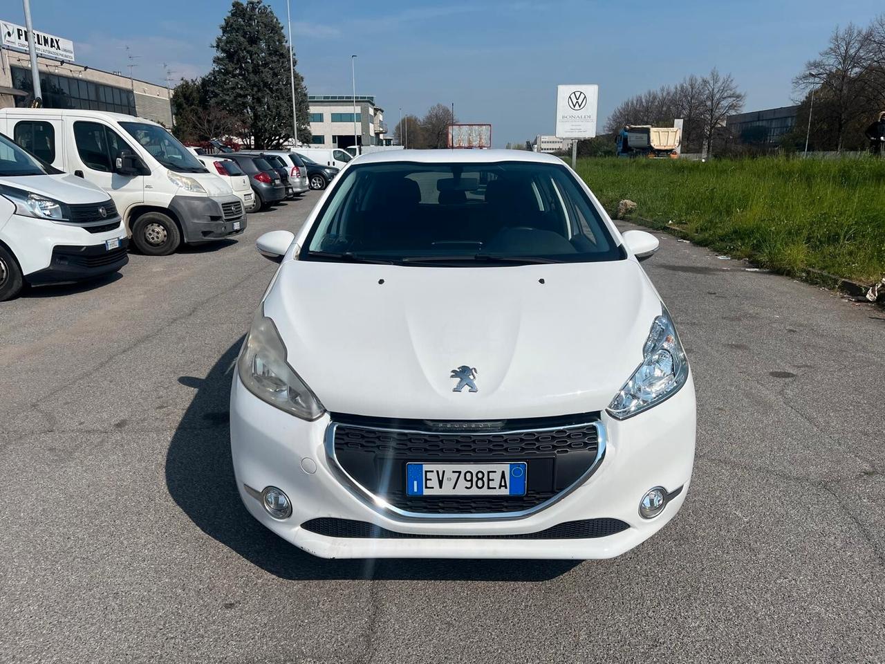 Peugeot 208 1.4 HDi 68 CV 5 porte Active