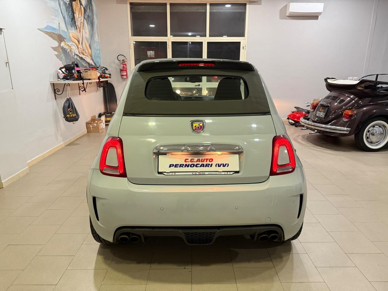 Abarth 500 C 1.4 Turbo T-Jet Custom