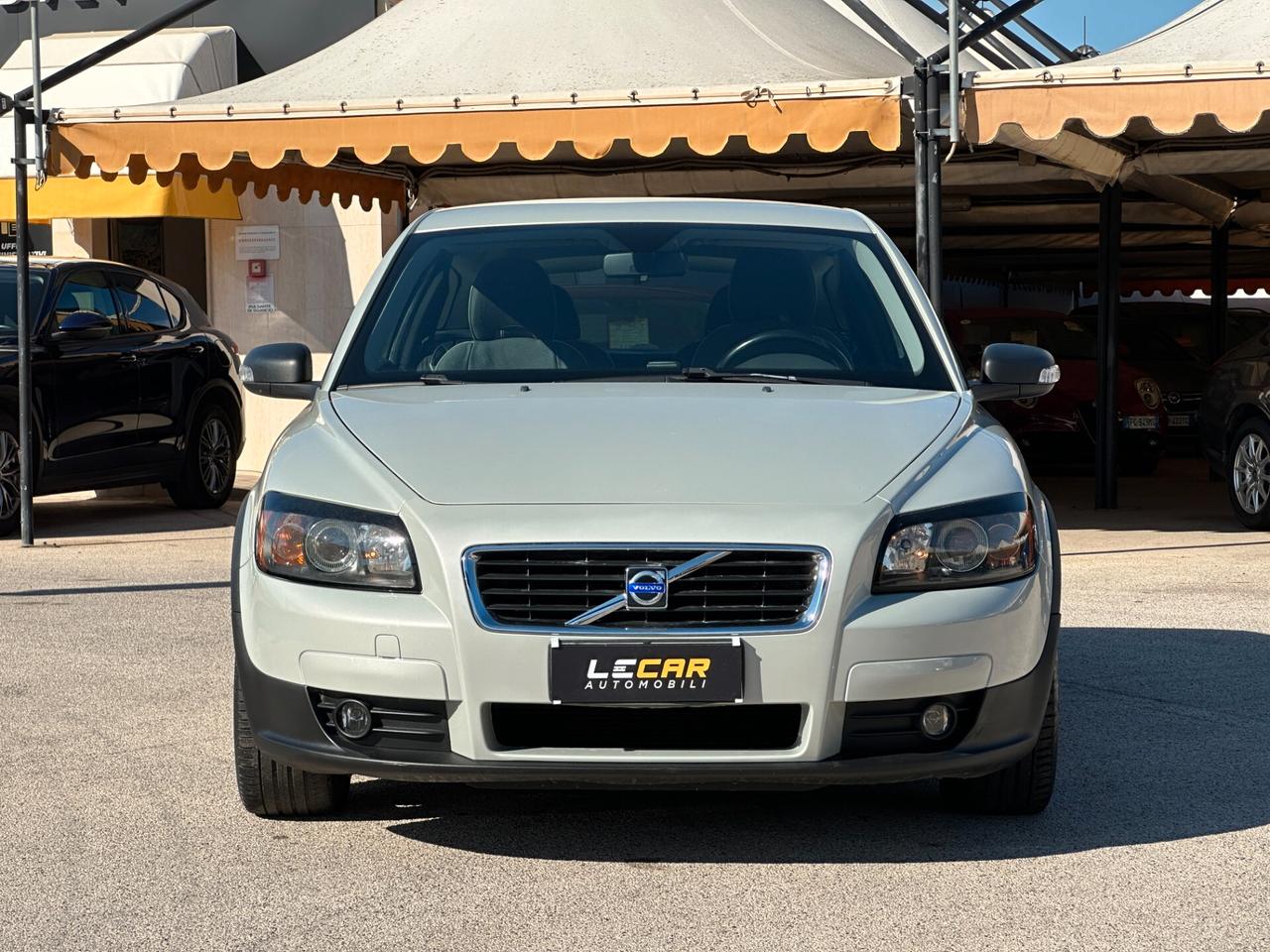 VOLVO C30 1.6 Momentum