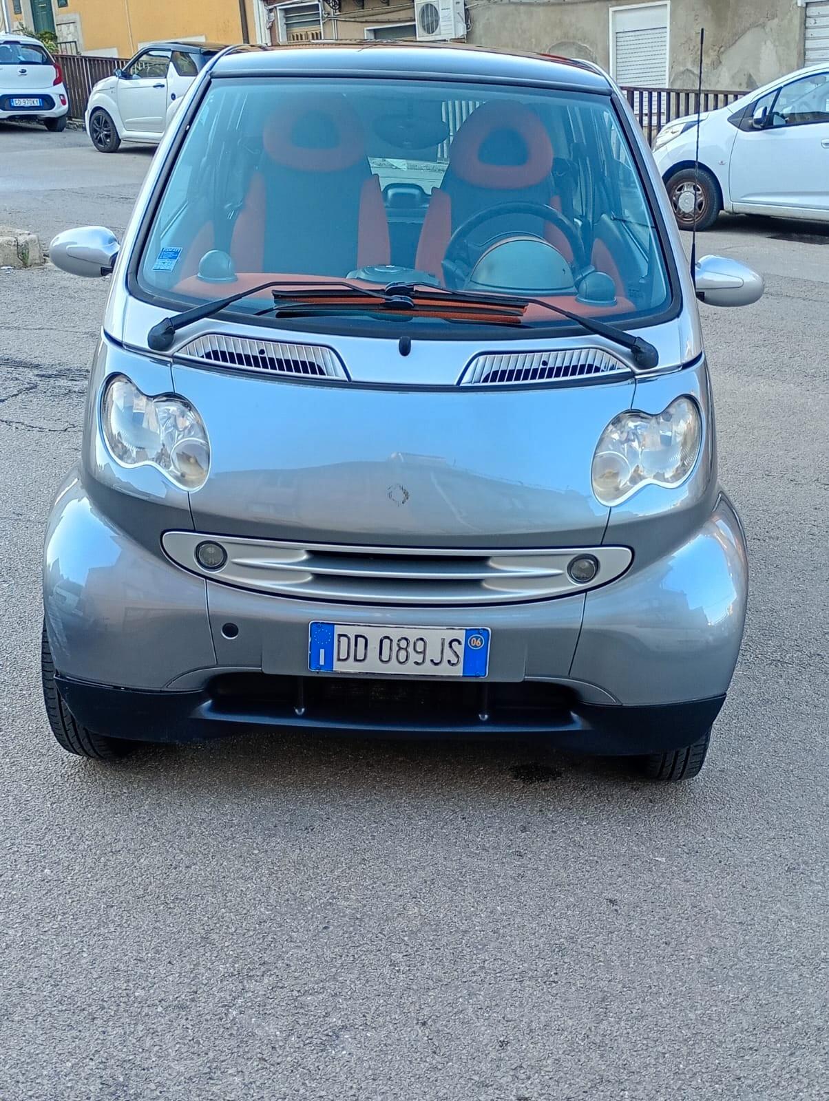 Smart ForTwo 700 coupé pure (45 kW)
