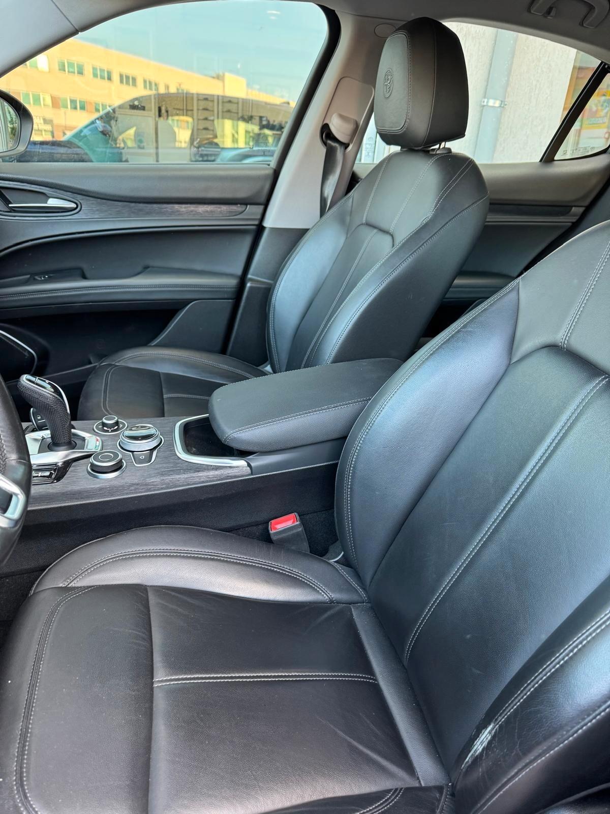 Alfa Romeo Stelvio 2.2 Turbodiesel 190 CV AT8 RWD Business
