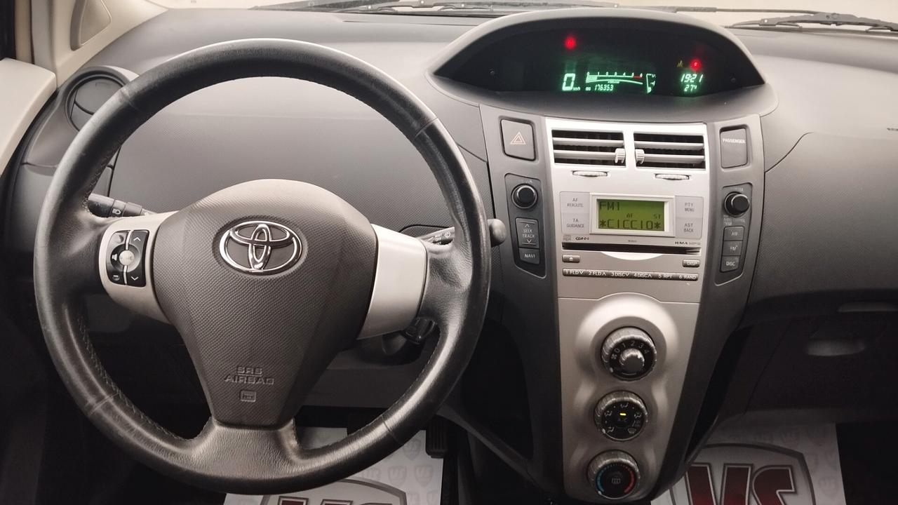 TOYOTA YARIS 1.4 DIESEL-2006