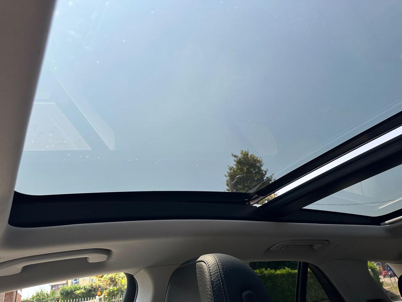 Mercedes-Benz GLE 300 Premium GLE 300 D #5900